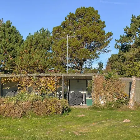 Vakantiehuis 2 Bedroom In *